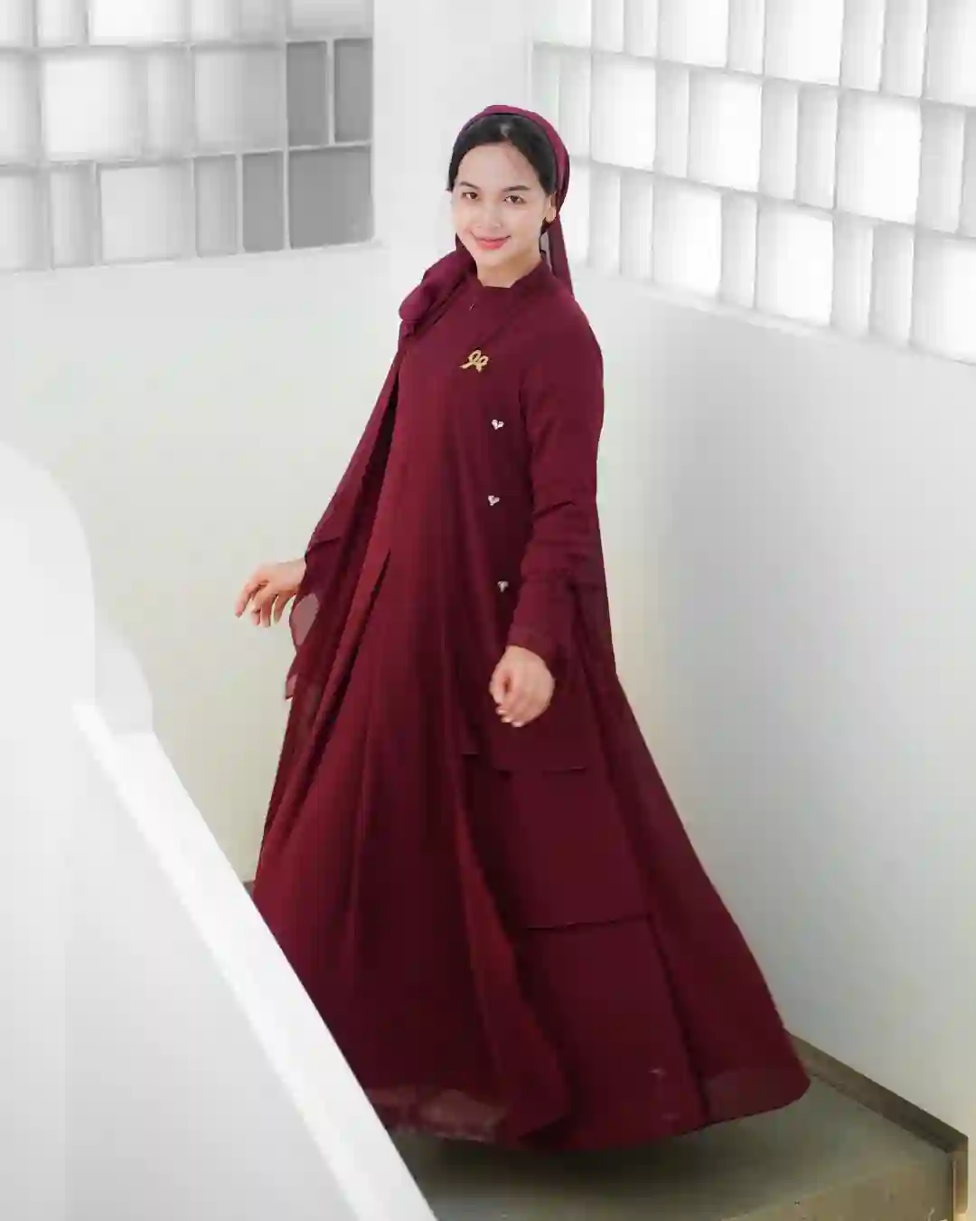 Mayesa Set Dress Series
